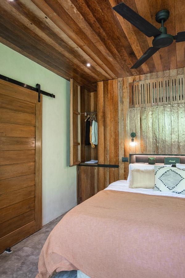 Surfing Temple Hotel Boutique جنرال لونا المظهر الخارجي الصورة